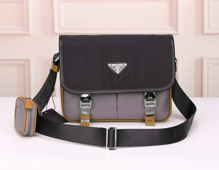 Picture of Prada Mens Bags _SKUfw241225256fw